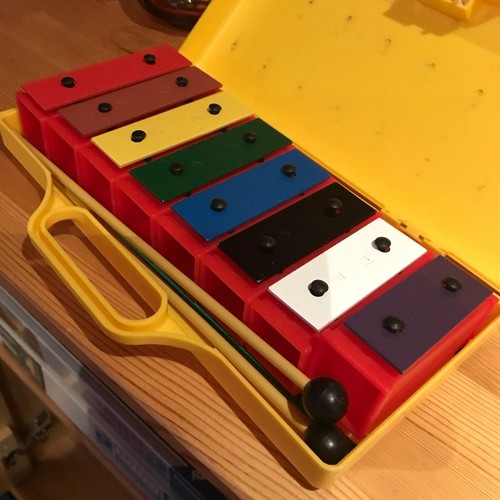 Glockenspiel metallophon mit - glockenspiel,